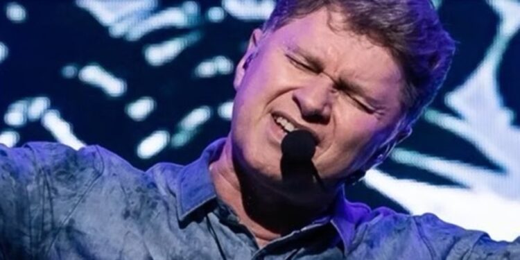 Baterista do Roupa Nova sofre grave acidente, Veja!