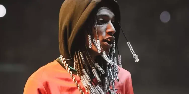 Rapper Oruam é preso no Rio de Janeiro