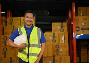 Auxiliar de Logística (Temporário): Vaga aberta para homens de 23 a 35 anos com ou sem experiência em Manaus