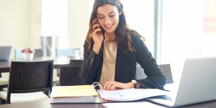 Vaga para Assistente Administrativo em Manaus: Salário de R$ 2.200, Benefícios e Contratação Imediata