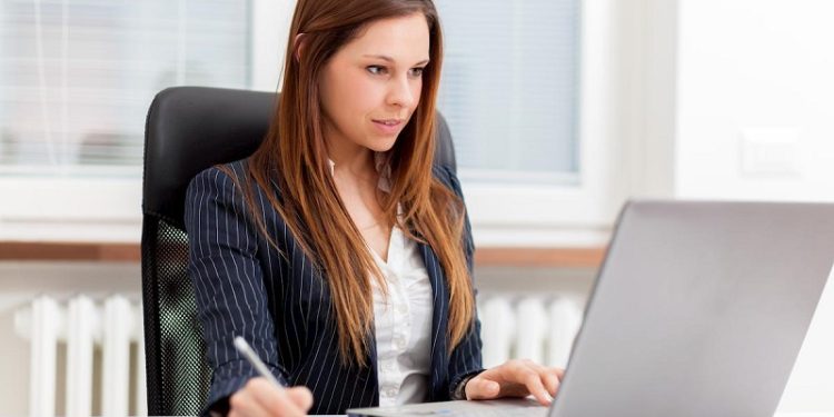 Assistente Administrativo I na New Holland em Manaus: Grupo Bamaq está contratando