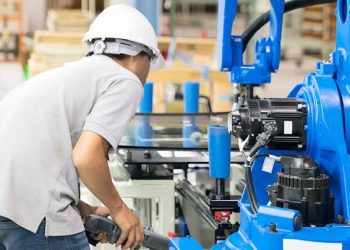 Oportunidade para Operador de Máquina em Manaus: Vaga com Experiência no Polo de Duas Rodas ou Metalúrgica