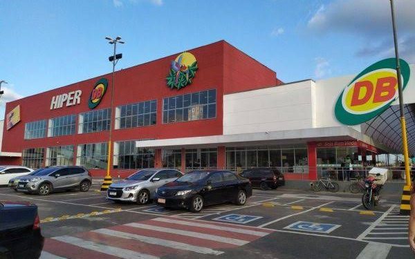 Supermercados DB está com vagas abertas para Pessoas com Deficiência (PCD) em várias áreas como Operador de Loja, Repositor e Administrativo. Veja como participar.