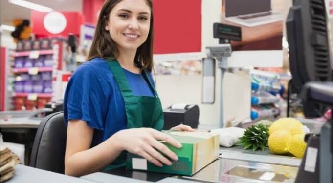 Vaga de Operadora de Caixa em Manaus – Salário + Benefícios e Como se Candidatar