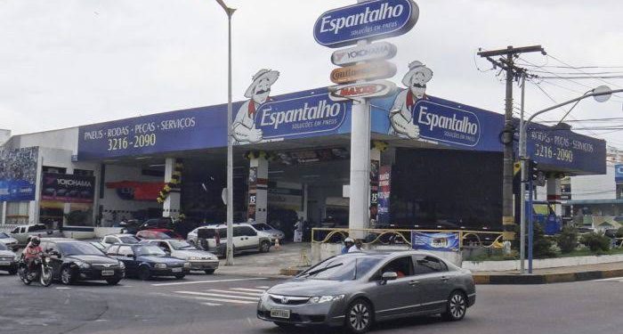 Espantalho Pneus Contrata: Motorista de Caminhão e Auxiliar PCD em Manaus