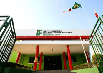 IFAM abre vaga para Professor de Química em Manaus com salário de R$ 5,9 mil: veja requisitos, etapas e como participar