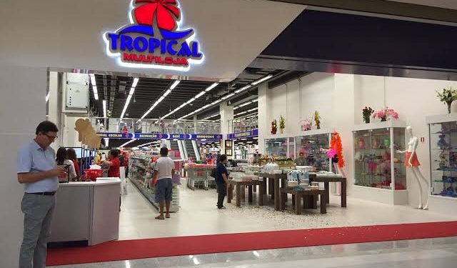 Tropical Multiloja abre vagas de emprego: oportunidades para trabalhar como Vendedor, Fiscal de Loja, Estoquista e Operador de Loja