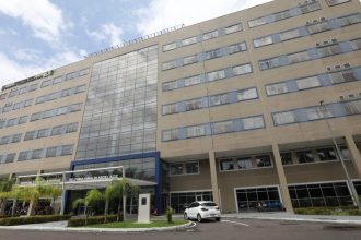 Hospital Delphina Aziz abre vagas para enfermeiro, recepcionista e outras funções em Manaus