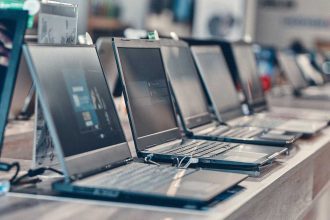 Amazoncopy abre vagas para motorista e auxiliar de logística em Manaus: veja como participar