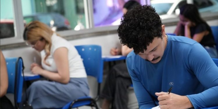 Defensoria abre seleção para residência jurídica em Tefé com bolsa de R$ 2,5 mil