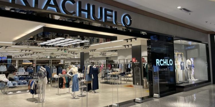 Riachuelo recrutando para vagas de emprego em Manaus: veja cargos, requisitos e como se candidatar