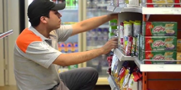 📰 Empresa abre vagas para ajudante de caminhão, conferente e repositor em Manaus: veja como se candidatar