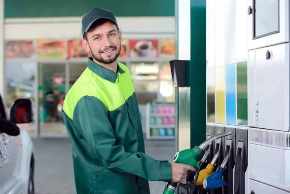Jovem Aprendiz Frentista de Posto de Gasolina: Vaga em Manaus com Salário e Benefícios